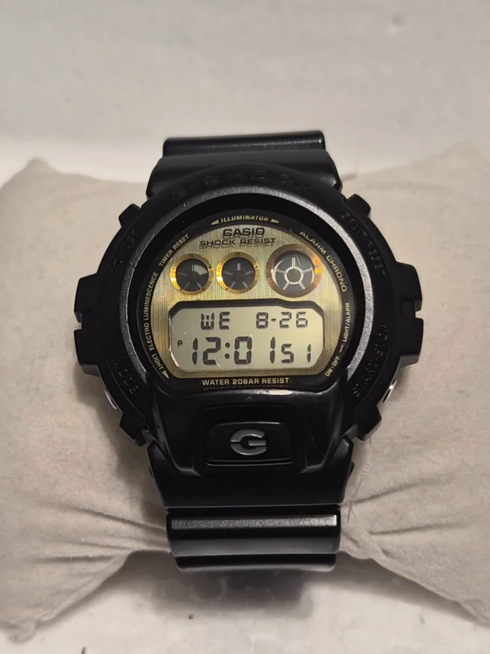 Casio G Shock in nearly NWOT condition - Matte black
